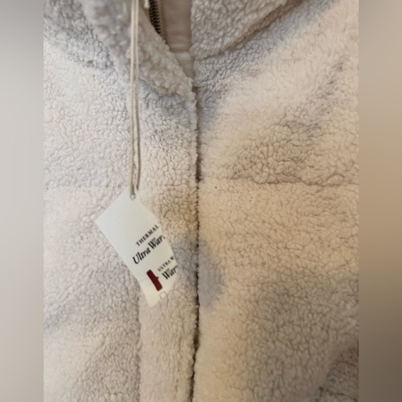 NEW Abercrombie & Fitch Sherpa Ultra Mini Puffer Jacket Bomber XXL Cream NWT - Picture 8 of 10
